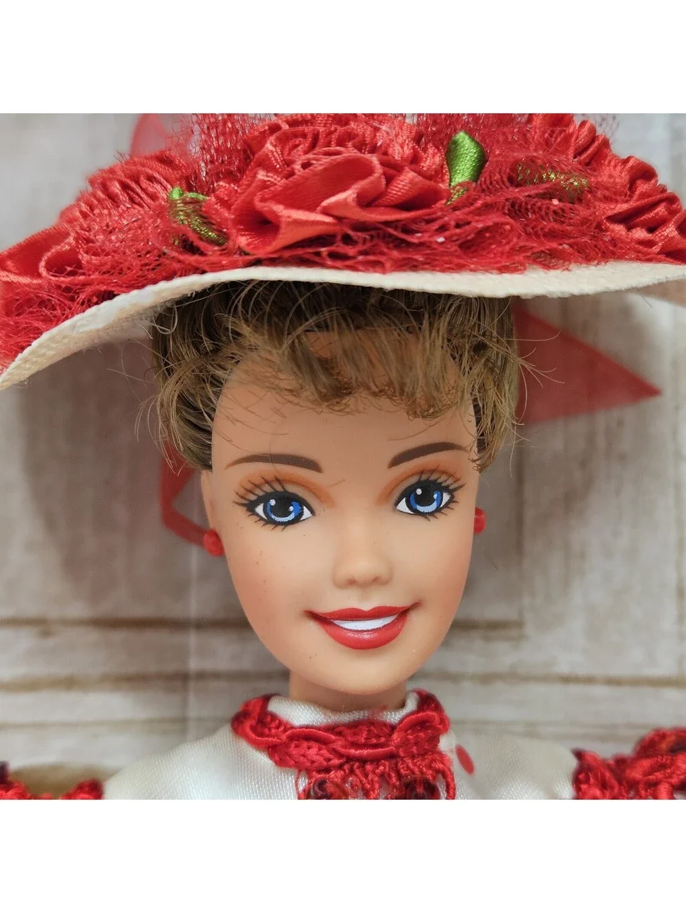 1st In Series Coca-Cola Fashion Classic Barbie Soda Fountain Sweetheart 1996
